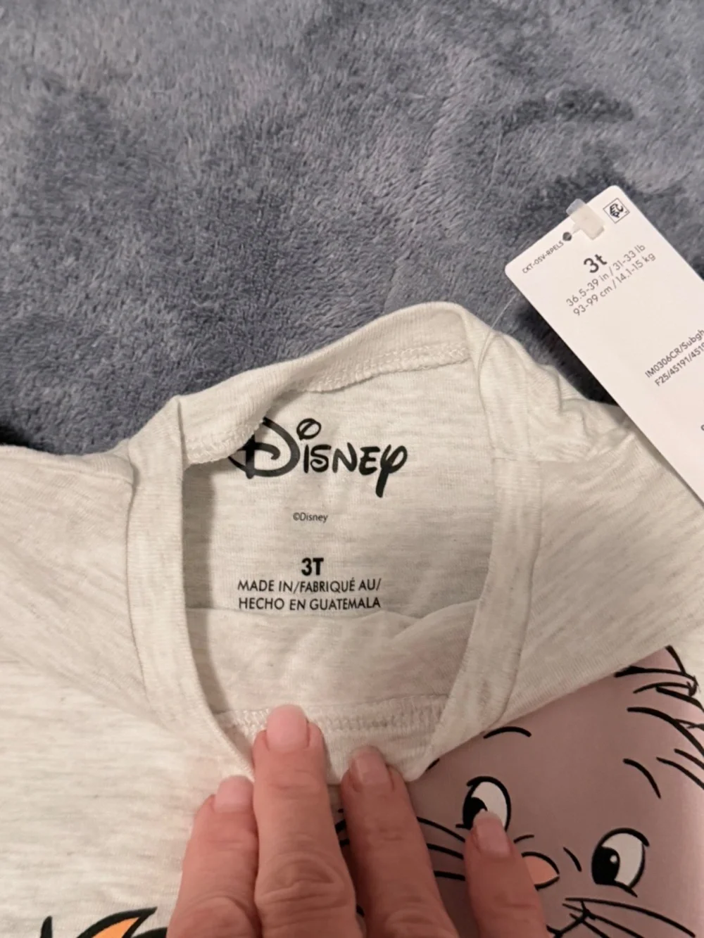 Disney’s Aristocrat tshirt in size 3T